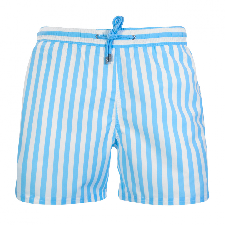 Blue stripe badshorts - ljusblå i gruppen Badkläder / Badshorts hos Sommarboden i Höllviken AB (Bluestripe010)